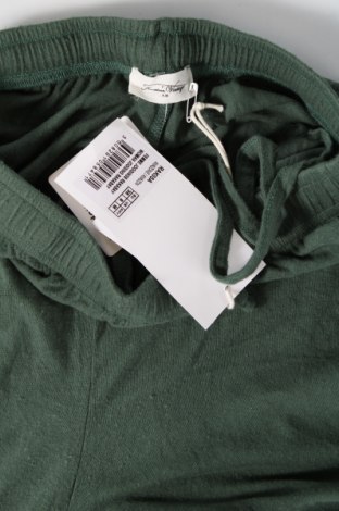 Pantaloni de femei American Vintage, Mărime M, Culoare Verde, Preț 256,58 Lei