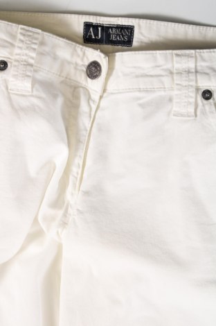 Damenhose Armani Jeans, Größe M, Farbe Weiß, Preis 60,00 €