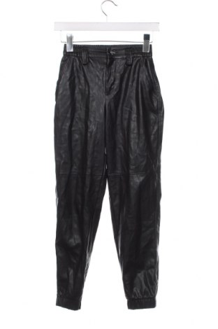 Pantaloni de femei Bershka, Mărime XS, Culoare Negru, Preț 27,66 Lei