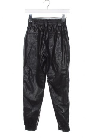 Dámské kalhoty  Bershka, Velikost XS, Barva Černá, Cena  134,00 Kč