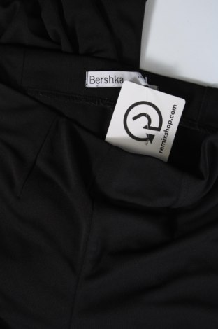 Дамски панталон Bershka, Размер XS, Цвят Черен, Цена 16,53 лв.