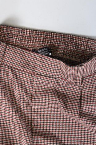 Γυναικείο παντελόνι Bershka, Μέγεθος XS, Χρώμα Πολύχρωμο, Τιμή 8,05 €