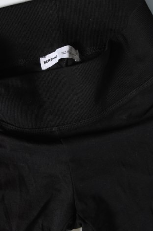 Дамски панталон Bershka, Размер M, Цвят Черен, Цена 5,80 лв.