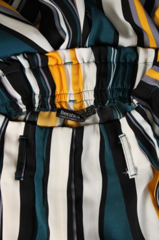 Γυναικείο παντελόνι Bershka, Μέγεθος S, Χρώμα Πολύχρωμο, Τιμή 8,45 €
