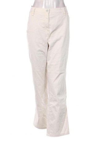 Pantaloni de femei Brax, Mărime XL, Culoare Bej, Preț 121,18 Lei