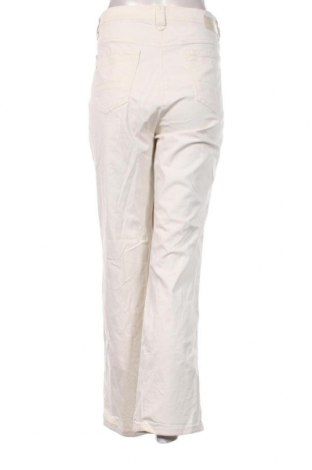 Pantaloni de femei Brax, Mărime XL, Culoare Bej, Preț 121,18 Lei