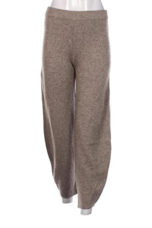 Дамски панталон By Malene Birger, Размер S, Цвят Кафяв, Цена 175,20 лв.