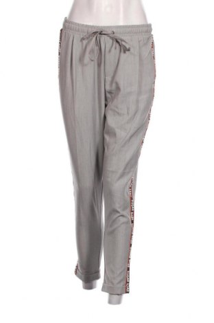 Γυναικείο παντελόνι Cropp, Μέγεθος M, Χρώμα Γκρί, Τιμή 34,69 €