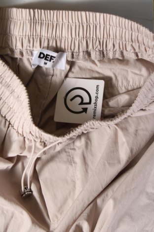 Γυναικείο παντελόνι DEF, Μέγεθος M, Χρώμα  Μπέζ, Τιμή 15,17 €