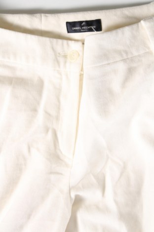 Pantaloni de femei Daniel Hechter, Mărime M, Culoare Alb, Preț 157,90 Lei