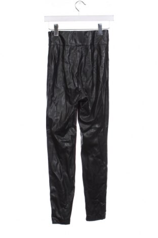 Дамски панталон Guess, Размер XS, Цвят Черен, Цена 33,75 лв.