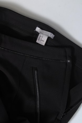 Pantaloni de femei H&M, Mărime S, Culoare Negru, Preț 77,80 Lei