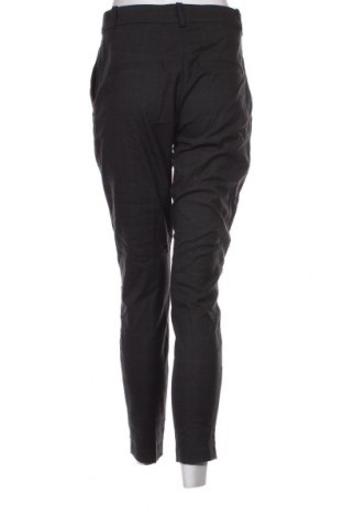 Pantaloni de femei H&M, Mărime S, Culoare Multicolor, Preț 22,89 Lei
