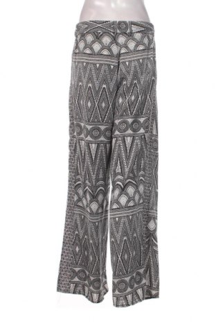 Дамски панталон H&M, Размер M, Цвят Многоцветен, Цена 16,53 лв.