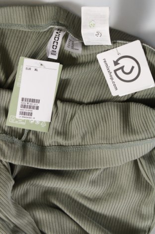 Дамски панталон H&M Divided, Размер XL, Цвят Зелен, Цена 24,84 лв.
