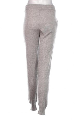 Pantaloni de femei Just Cashmere, Mărime L, Culoare Gri, Preț 402,63 Lei