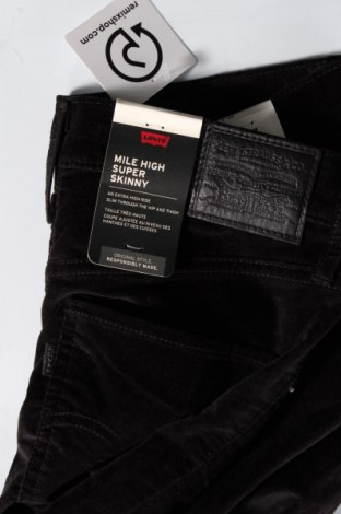Дамски панталон Levi's, Размер M, Цвят Черен, Цена 62,40 лв.