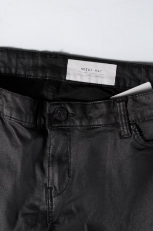 Дамски панталон Noisy May, Размер L, Цвят Черен, Цена 30,82 лв.