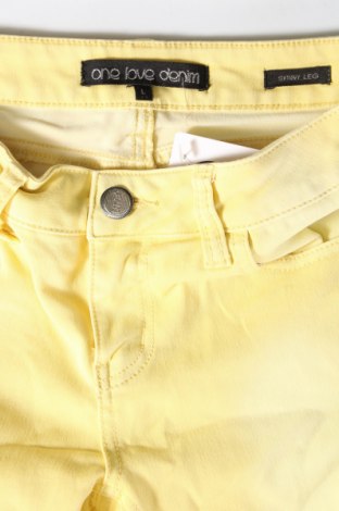 Pantaloni de femei One Love, Mărime L, Culoare Galben, Preț 33,39 Lei