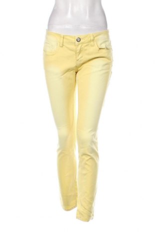 Дамски панталон One Love, Размер L, Цвят Жълт, Цена 13,05 лв.