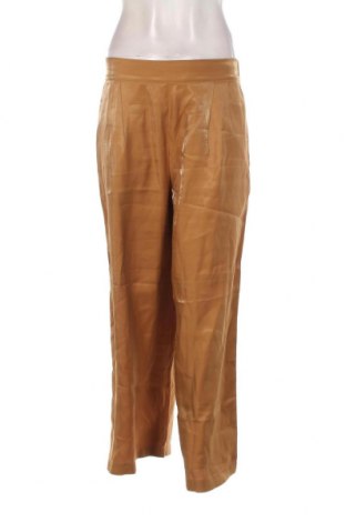Дамски панталон Oysho, Размер M, Цвят Жълт, Цена 26,75 лв.