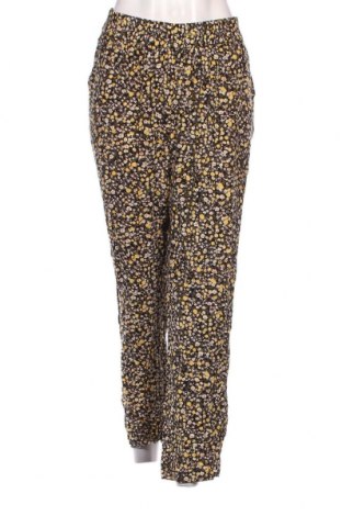 Pantaloni de femei Pieces, Mărime M, Culoare Multicolor, Preț 17,76 Lei