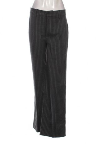 Damenhose Pull&Bear, Größe M, Farbe Grau, Preis 14,46 €