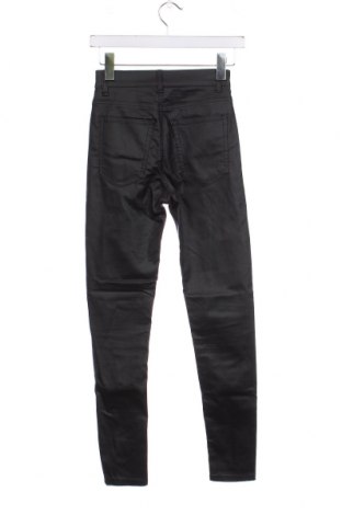 Дамски панталон Pull&Bear, Размер XS, Цвят Черен, Цена 15,66 лв.