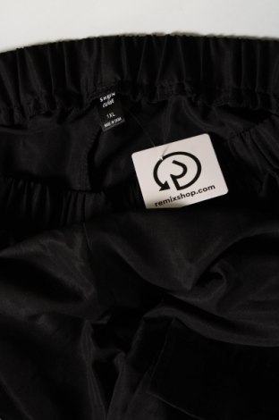 Damenhose SHEIN, Größe XL, Farbe Schwarz, Preis 10,09 €