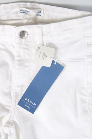 Дамски панталон Sinsay, Размер XS, Цвят Бял, Цена 24,84 лв.