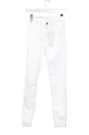 Damskie spodnie Sinsay, Rozmiar XS, Kolor Biały, Cena 105,75 zł