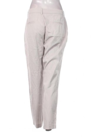 Дамски панталон Stefanel, Размер M, Цвят Бежов, Цена 57,60 лв.