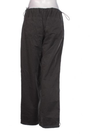 Pantaloni de femei Stradivarius, Mărime M, Culoare Gri, Preț 110,99 Lei