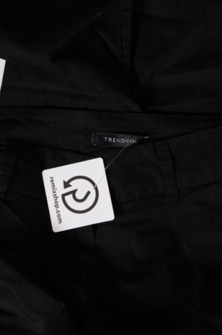 Дамски панталон Trendyol, Размер M, Цвят Черен, Цена 22,14 лв.