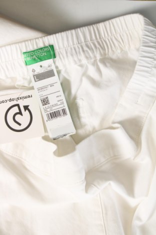 Pantaloni de femei United Colors Of Benetton, Mărime L, Culoare Alb, Preț 167,57 Lei