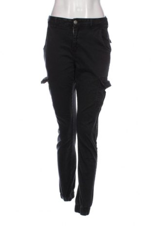Pantaloni de femei Urban Classics, Mărime XS, Culoare Gri, Preț 124,11 Lei