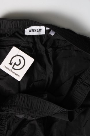 Γυναικείο παντελόνι Weekday, Μέγεθος L, Χρώμα Μαύρο, Τιμή 11,95 €