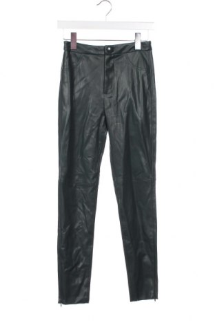 Дамски панталон Zara, Размер XS, Цвят Зелен, Цена 9,45 лв.