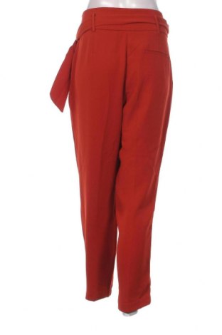Pantaloni de femei Zara, Mărime M, Culoare Maro, Preț 37,15 Lei