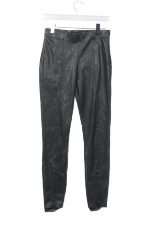 Дамски панталон Zara, Размер S, Цвят Зелен, Цена 12,40 лв.
