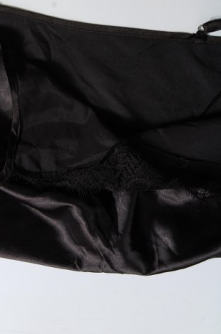 Tricou de damă, Mărime L, Culoare Negru, Preț 20,95 Lei
