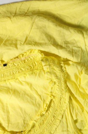 Γυναικείο αμάνικο μπλουζάκι, Μέγεθος M, Χρώμα Κίτρινο, Τιμή 2,01 €