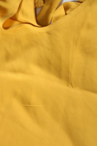 Γυναικείο αμάνικο μπλουζάκι, Μέγεθος L, Χρώμα Κίτρινο, Τιμή 4,20 €