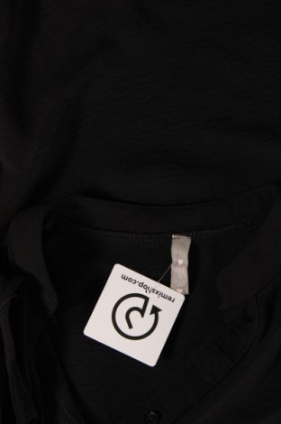 Γυναικείο αμάνικο μπλουζάκι Made In Italy, Μέγεθος L, Χρώμα Μαύρο, Τιμή 7,00 €