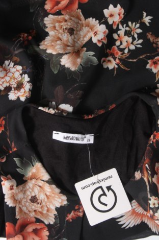 Γυναικείο αμάνικο μπλουζάκι My Hailys, Μέγεθος XS, Χρώμα Πολύχρωμο, Τιμή 2,81 €