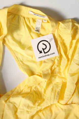 Γυναικείο αμάνικο μπλουζάκι Q/S by S.Oliver, Μέγεθος M, Χρώμα Κίτρινο, Τιμή 2,77 €