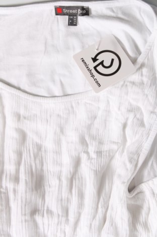 Γυναικείο αμάνικο μπλουζάκι Street One, Μέγεθος M, Χρώμα Λευκό, Τιμή 3,03 €