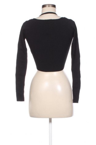 Дамски пуловер Bershka, Размер S, Цвят Черен, Цена 14,21 лв.