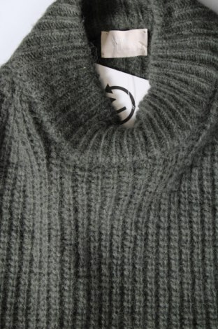 Дамски пуловер Mrs & Hugs, Размер M, Цвят Зелен, Цена 43,20 лв.