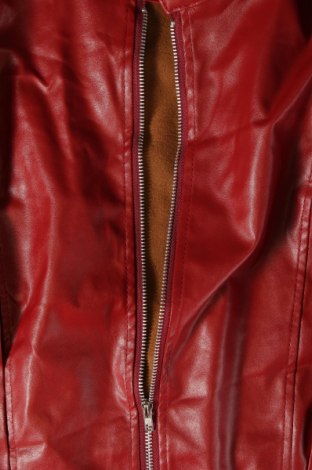 Дамско кожено яке, Размер S, Цвят Червен, Цена 22,05 лв.
